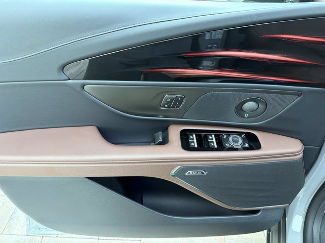 New 2026 Lincoln Nautilus Reserve w/ Jet Appearance Package AWD/4WD image 8
