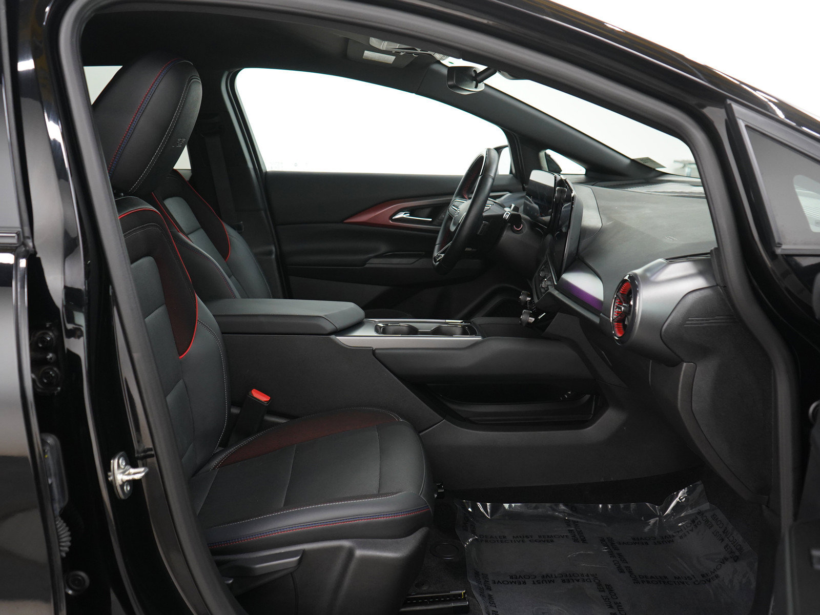 Used 2024 Chevrolet Equinox EV RS FWD image 12