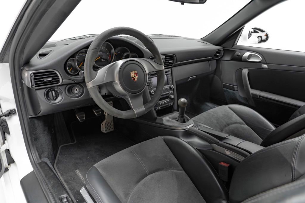 Used 2010 Porsche 911 GT3 image 2