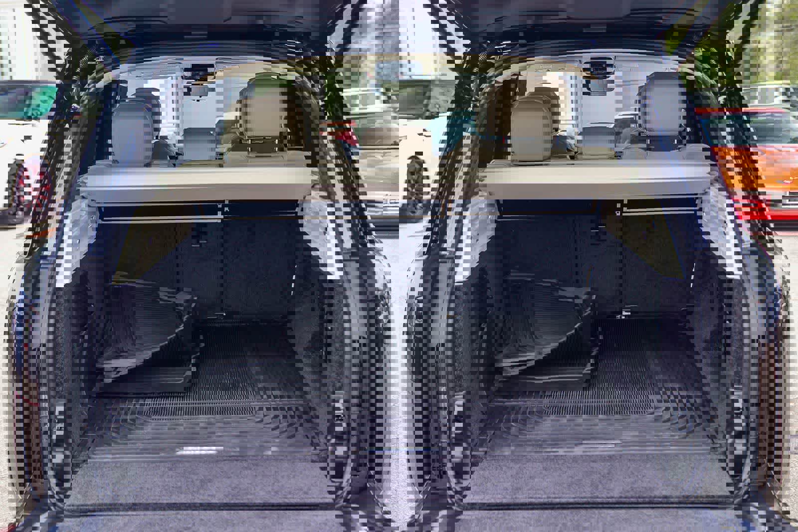 Used 2025 Land Rover Range Rover SE image 29