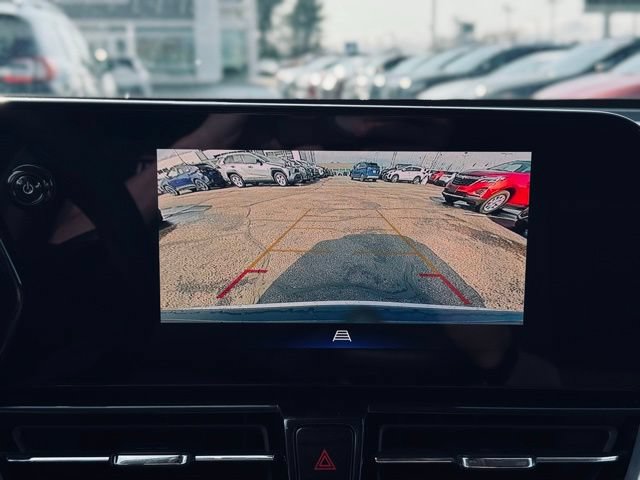 Used 2025 Chevrolet TrailBlazer LT AWD/4WD image 32