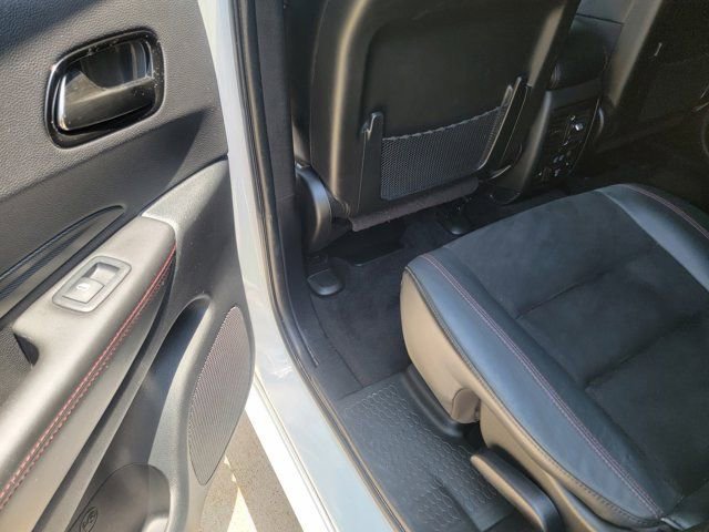Used 2022 Dodge Durango R/T w/ Blacktop Package AWD/4WD image 14