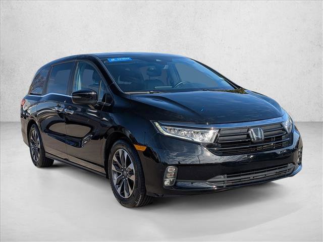 Certified 2024 Honda Odyssey EX-L image 3