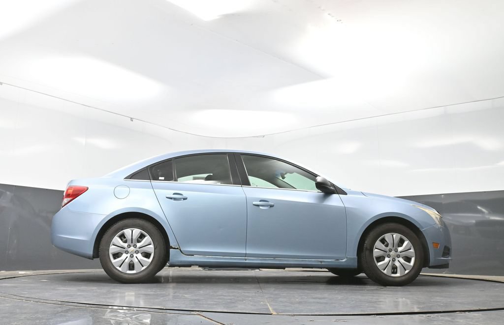 Used 2012 Chevrolet Cruze LS FWD image 45