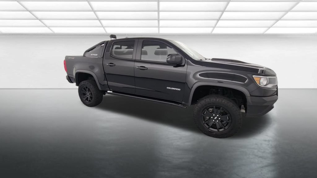 Used 2019 Chevrolet Colorado ZR2 w/ ZR2 Midnight Special Edition AWD/4WD image 9
