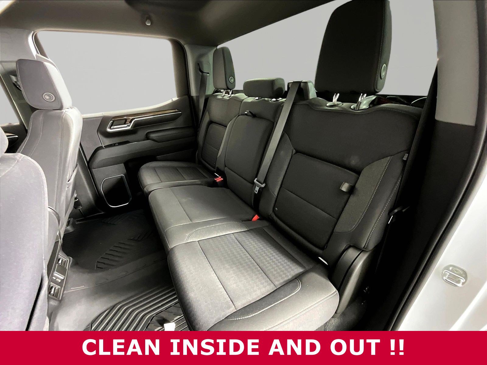 Used 2023 Chevrolet Silverado 1500 LT AWD/4WD image 22