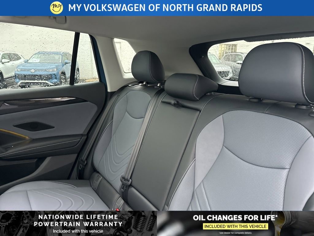 New 2026 Volkswagen Tiguan SE image 14