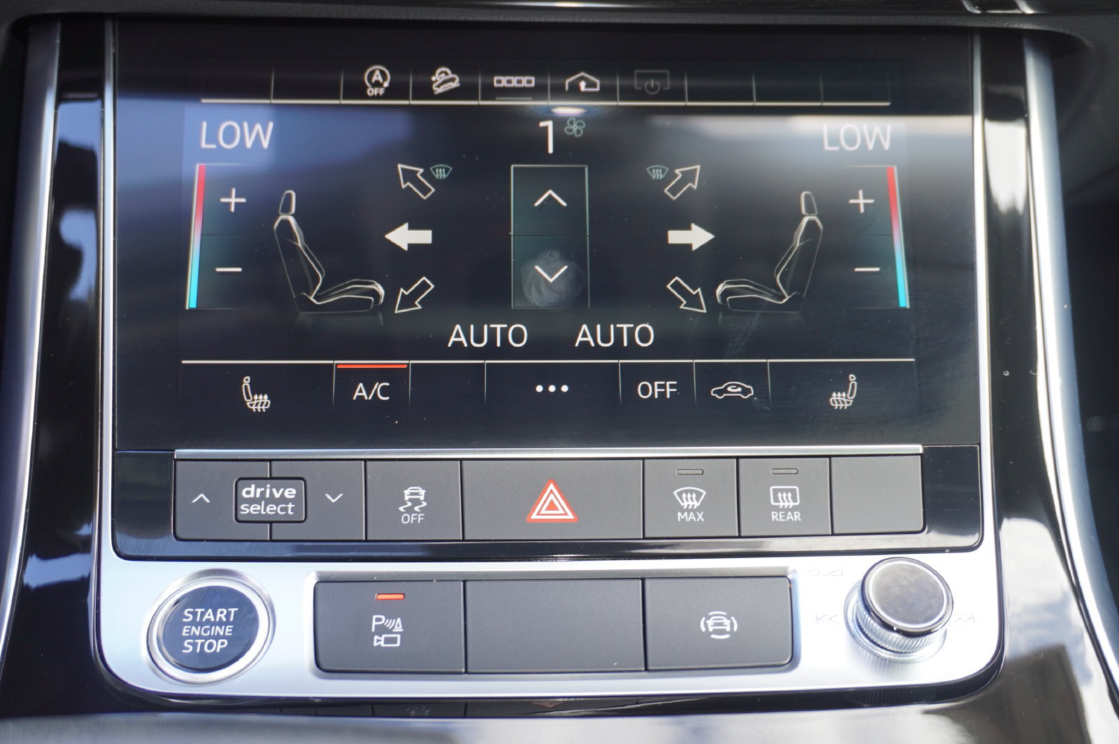 Used 2022 Audi Q7 3.0T Premium AWD/4WD image 16