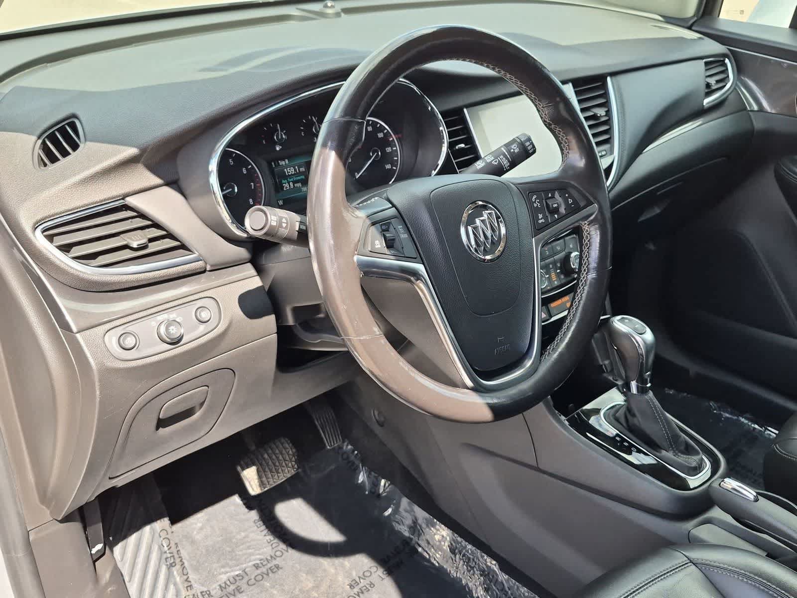 Used 2018 Buick Encore Essence FWD video 2