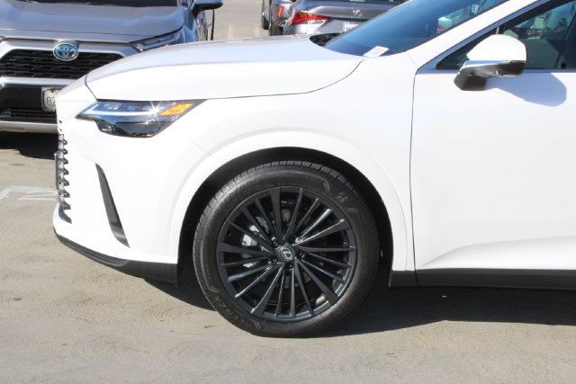 Certified 2025 Lexus RX 350 Premium w/ Convenience Package FWD image 4