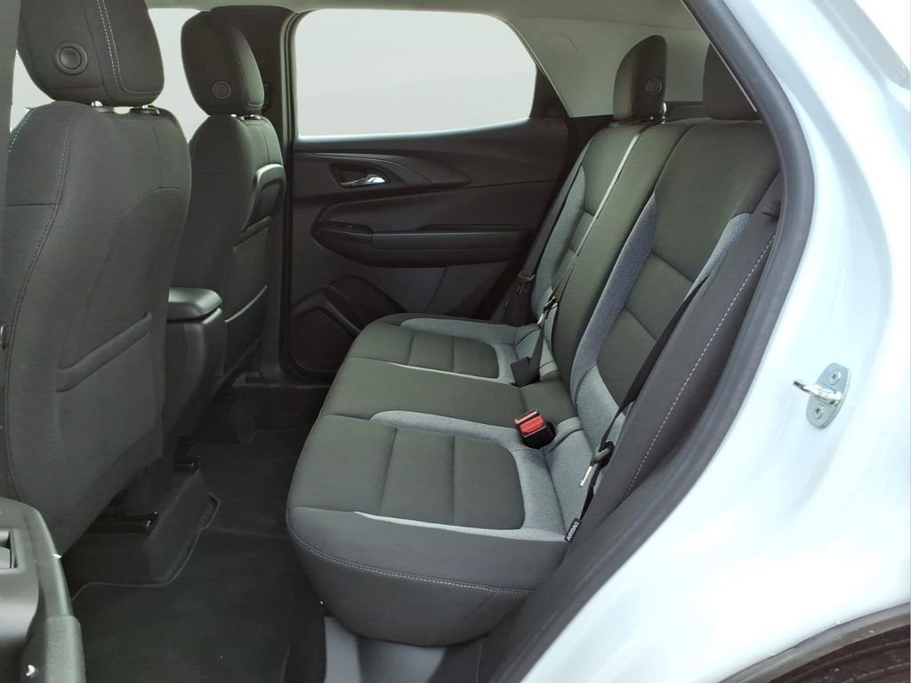 Used 2023 Chevrolet TrailBlazer LS FWD image 31