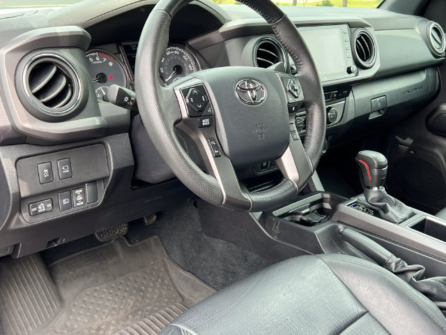 Used 2023 Toyota Tacoma TRD Off-Road w/ TRD Premium Off Road Package AWD/4WD image 27