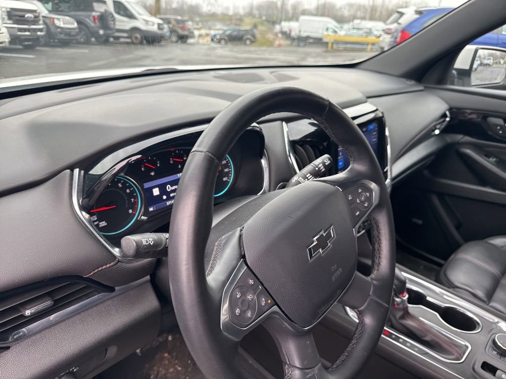 Used 2023 Chevrolet Traverse RS w/ LPO, Floor Liner Package image 11