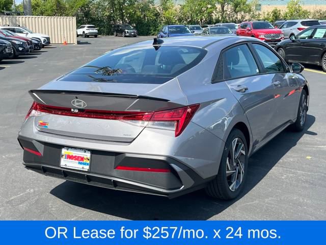 New 2025 Hyundai Elantra SEL image 5