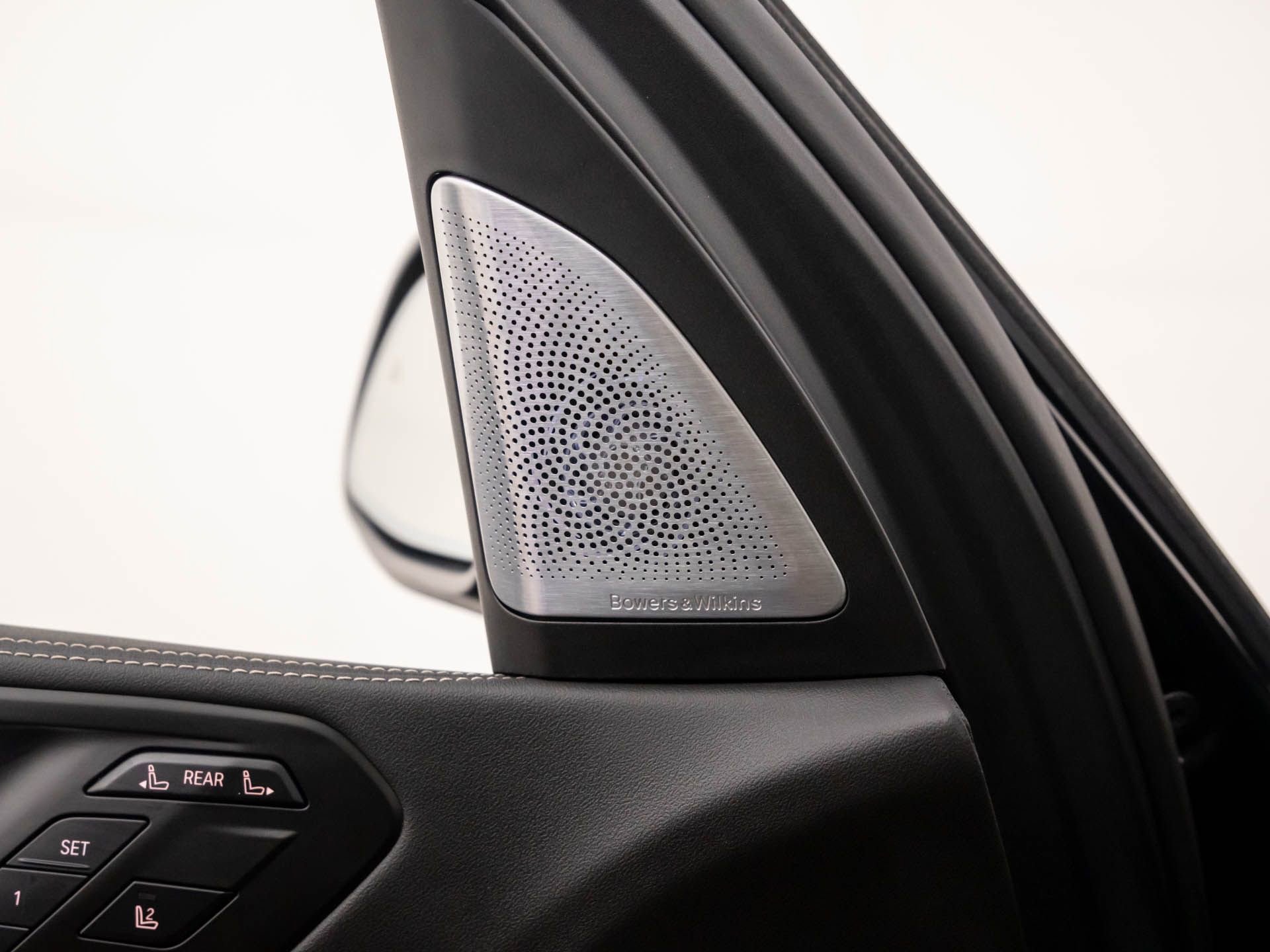 Certified 2025 BMW X7 xDrive40i w/ Premium Package image 22