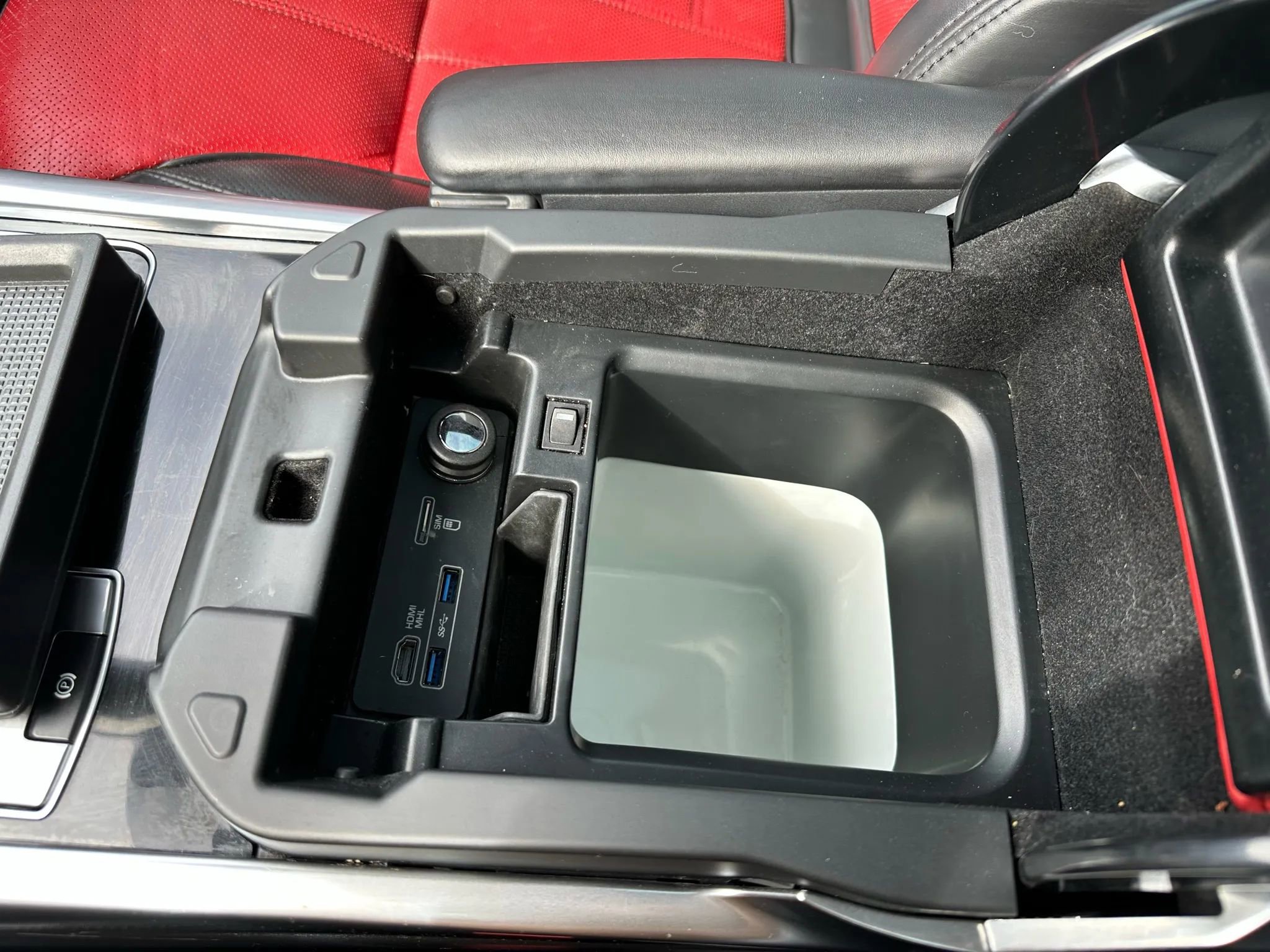 Used 2017 Land Rover Range Rover Sport HSE Dynamic AWD/4WD image 42