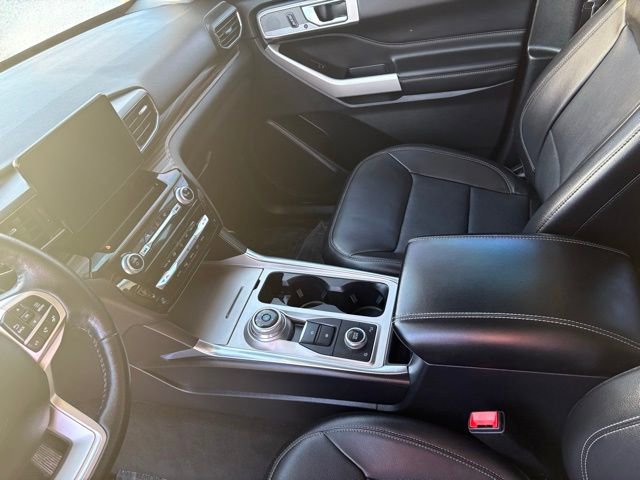 Used 2021 Ford Explorer Limited w/ Hybrid Equipment Group 310A image 10