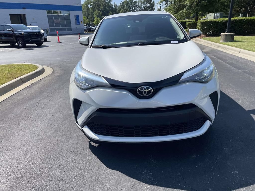 Used 2021 Toyota C-HR LE FWD image 2