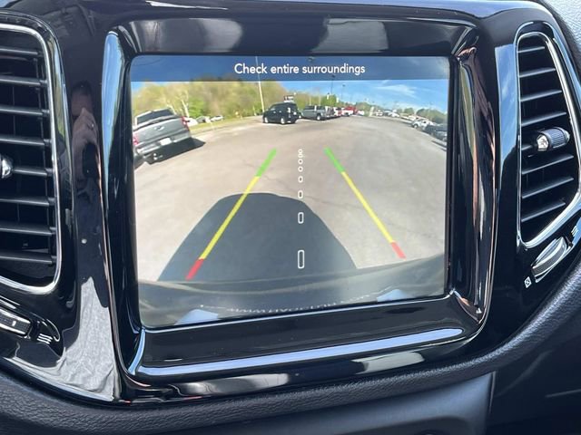 Used 2021 Jeep Compass Limited w/ Sun and Sound Group AWD/4WD image 39