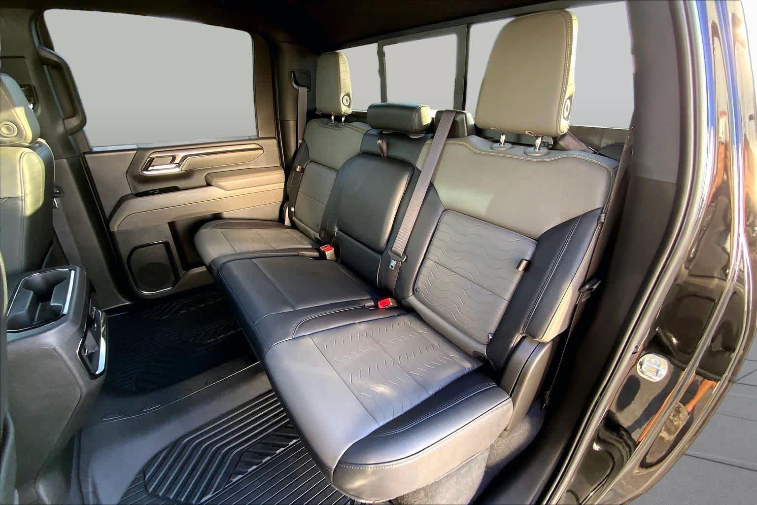 Used 2024 Chevrolet Silverado 2500 ZR2 w/ ZR2 Bison Edition AWD/4WD image 21