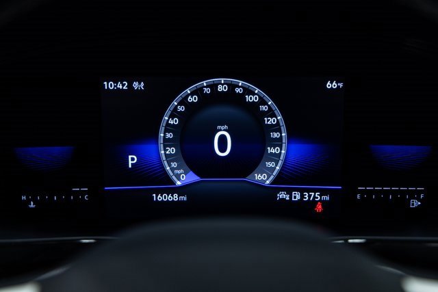 Used 2023 Volkswagen Taos S image 2