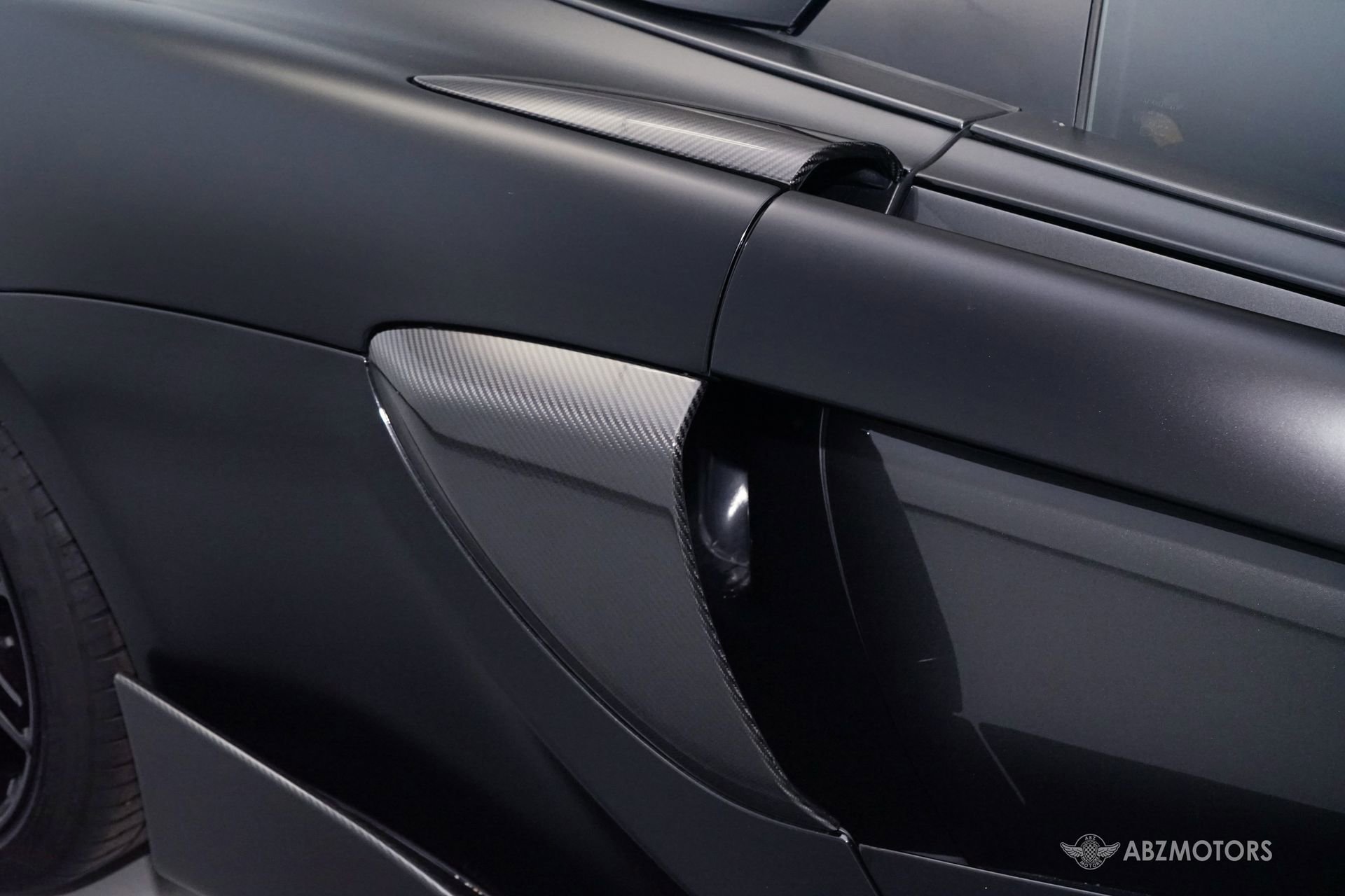 Used 2020 McLaren 600LT Spider RWD image 13