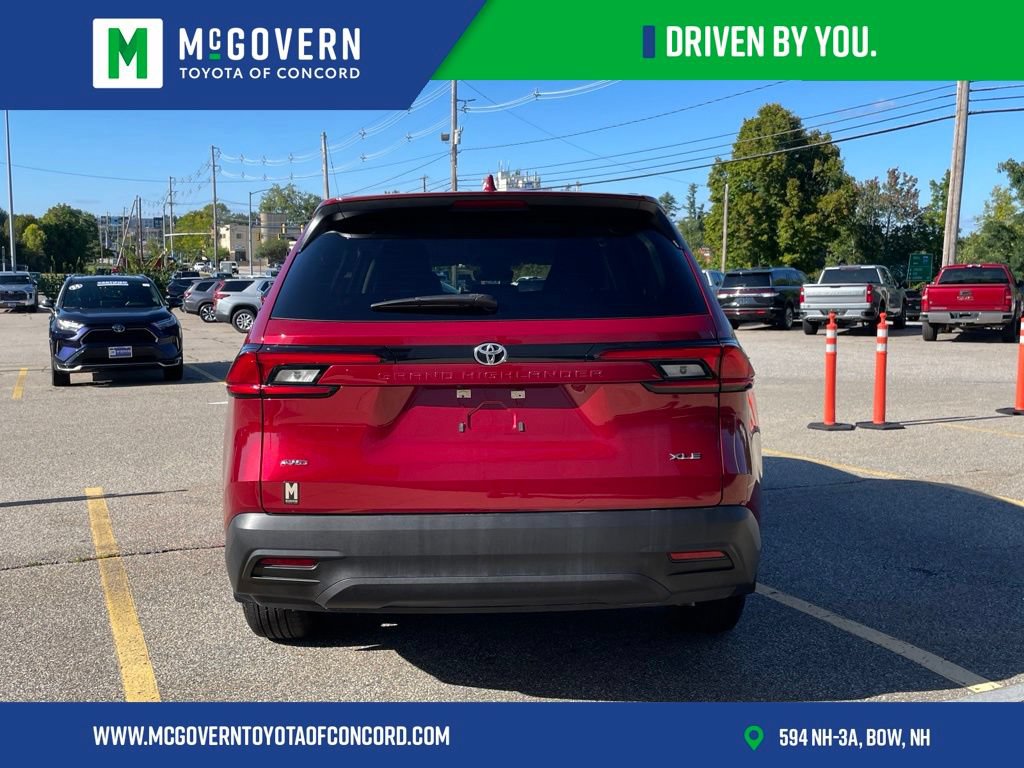 Used 2026 Toyota Grand Highlander AWD image 4