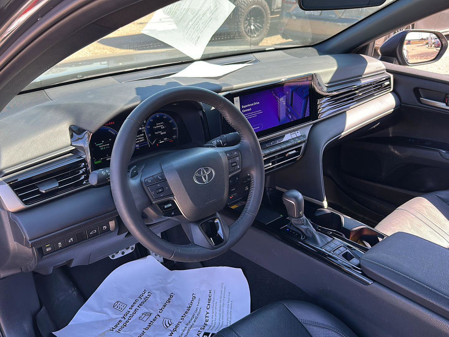 Used 2025 Toyota Camry XSE FWD image 21