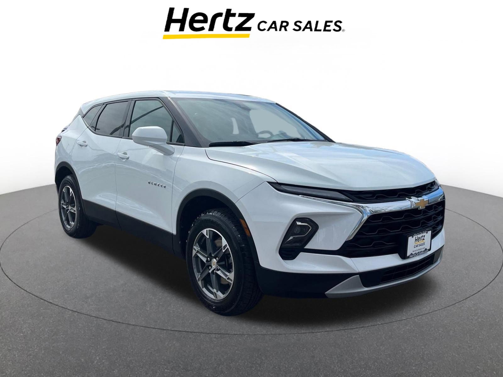 Used 2025 Chevrolet Blazer LT image 1