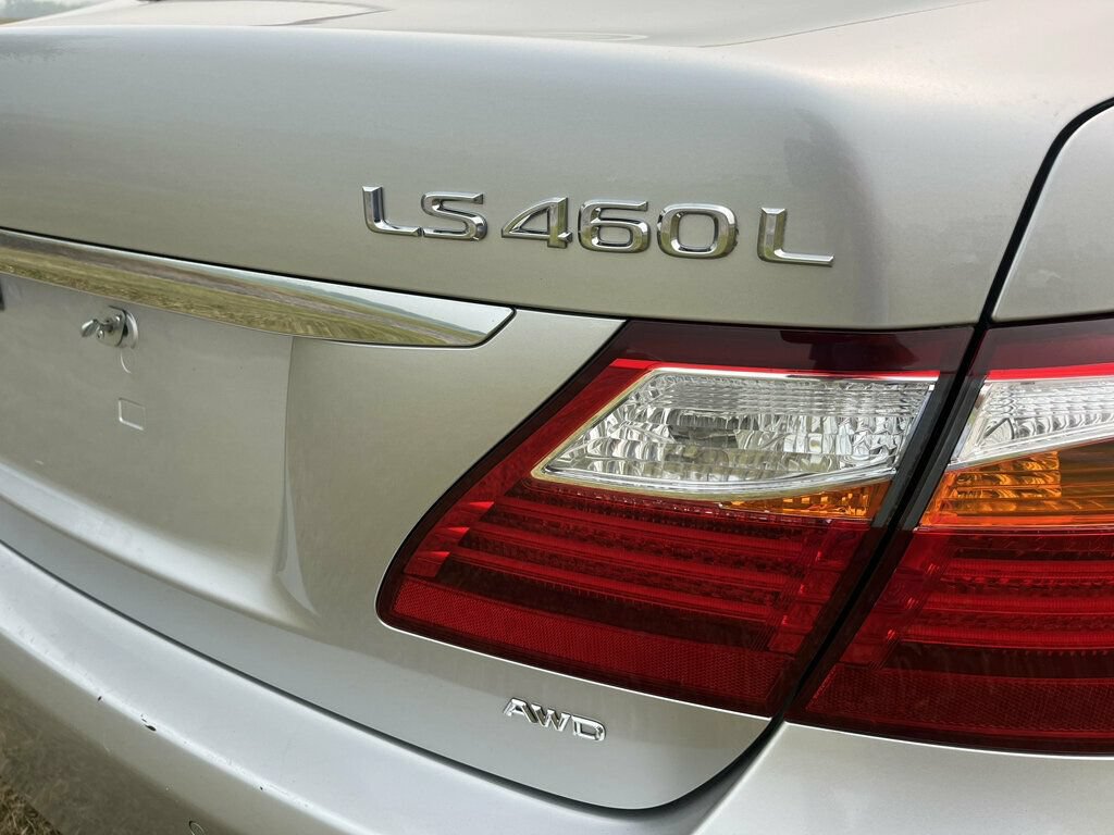 Used 2011 Lexus LS 460 L w/ Luxury Pkg AWD/4WD image 4