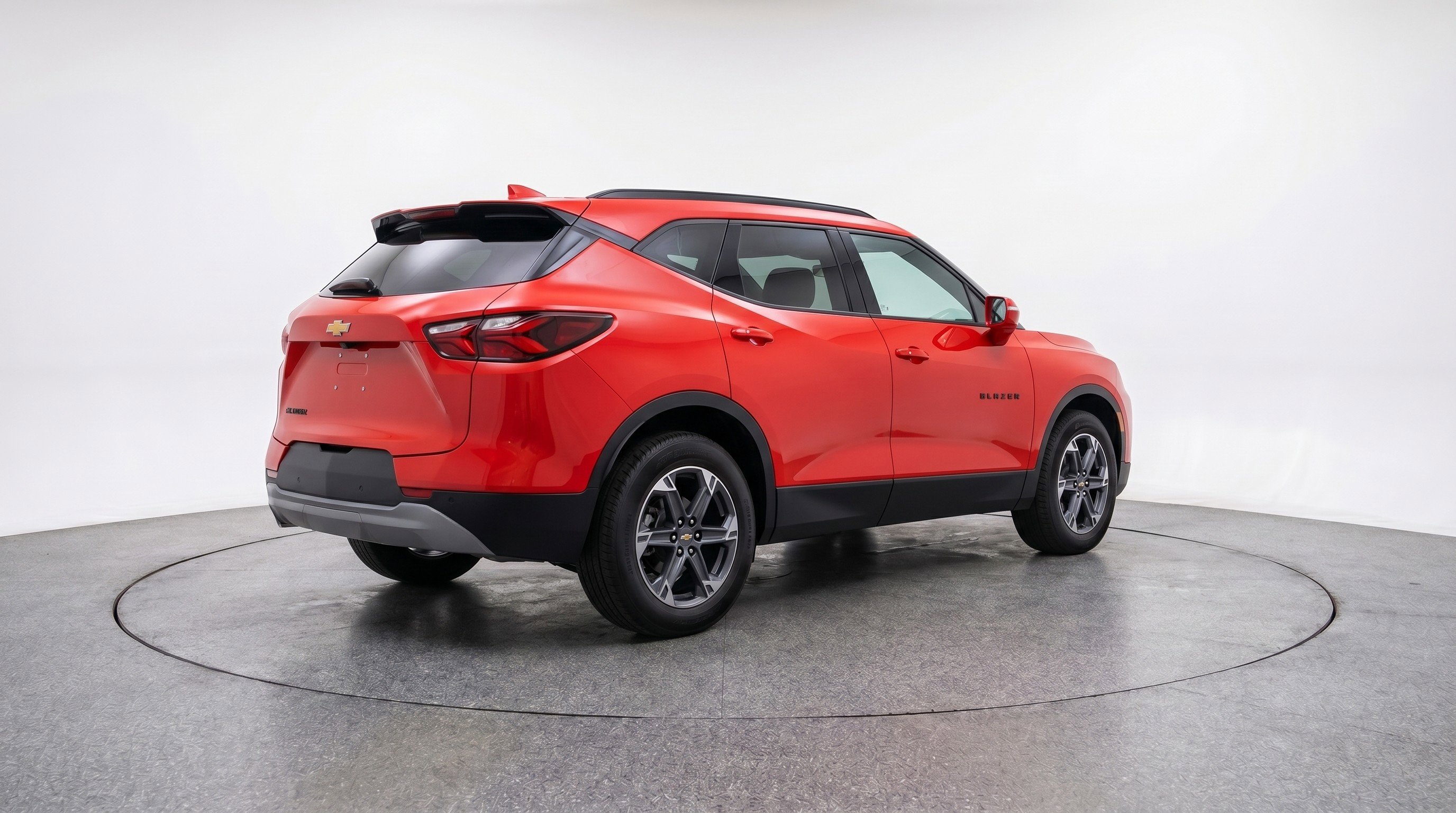 Used 2025 Chevrolet Blazer LT FWD image 9