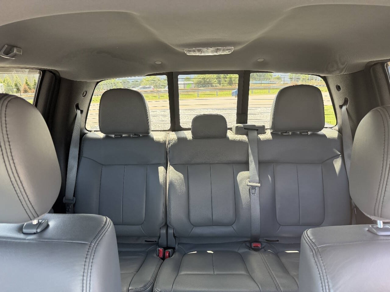 Used 2014 Ford F150 XLT w/ Equipment Group 302A Luxury AWD/4WD image 17