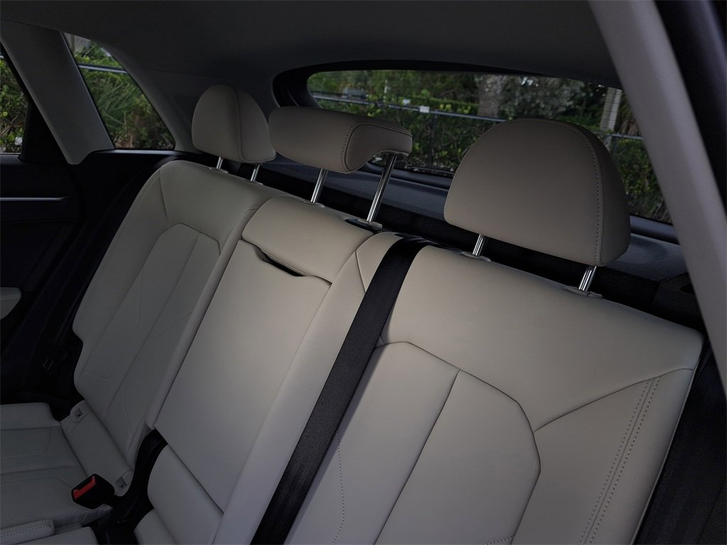 New 2025 Audi Q3 2.0T Premium Plus image 26