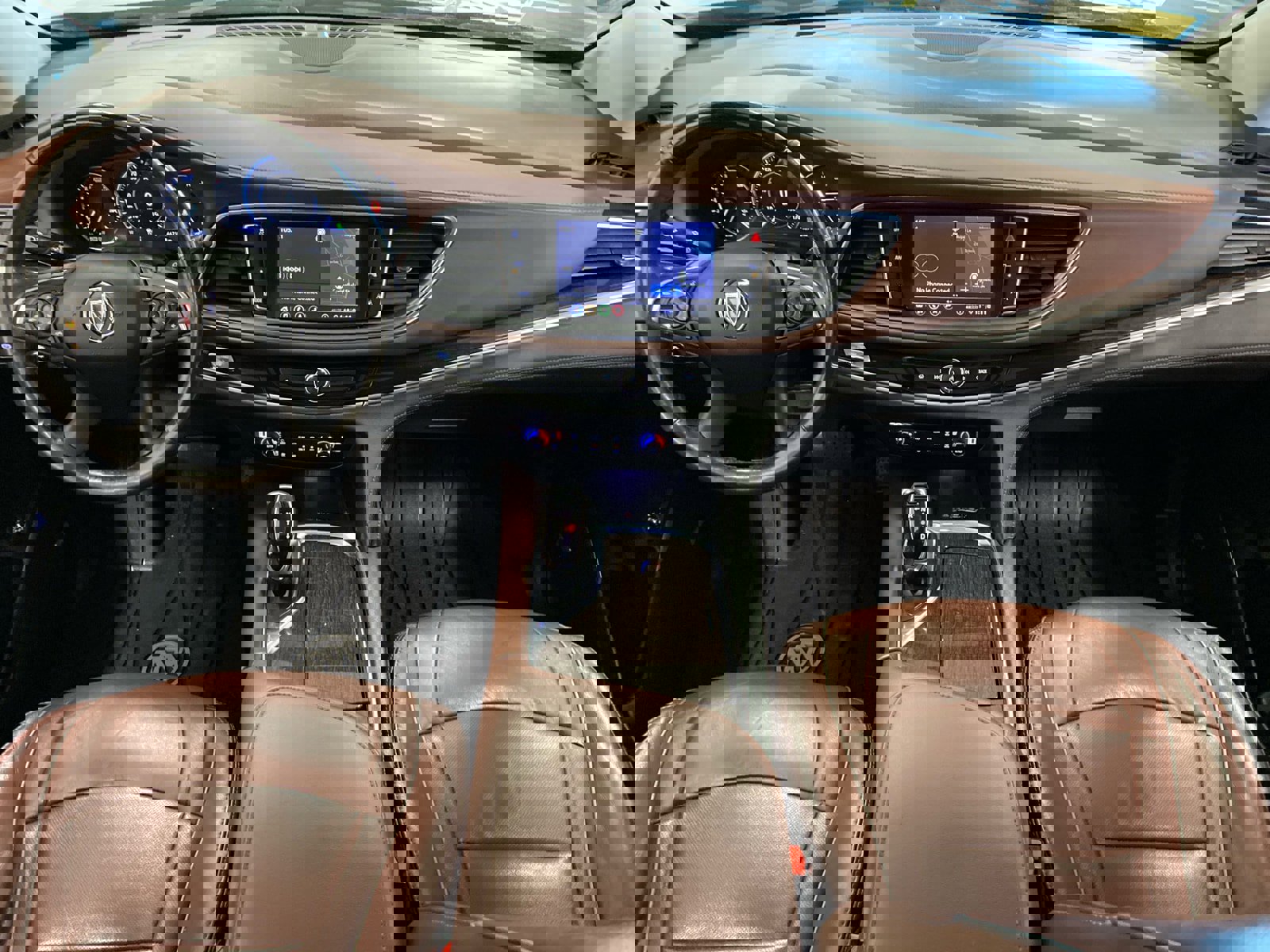 Used 2021 Buick Enclave Avenir w/ Avenir Technology Package image 12