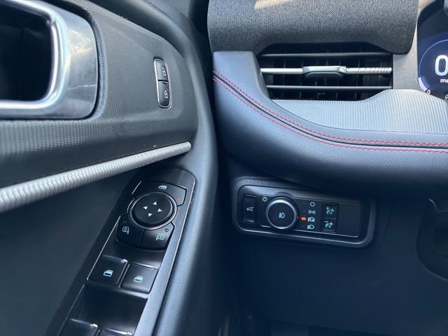 Used 2025 Ford Explorer ST-Line image 25