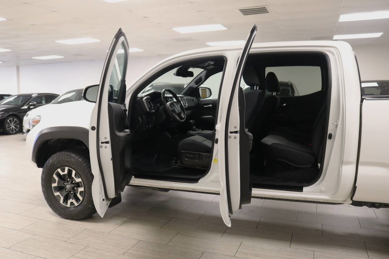 Used 2022 Toyota Tacoma TRD Off-Road image 14