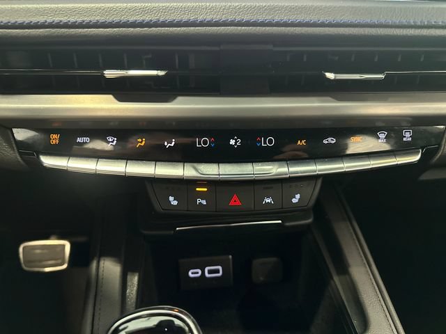 Certified 2024 Cadillac XT4 Sport AWD/4WD image 16
