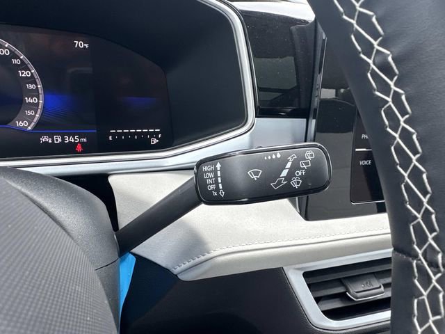 New 2026 Volkswagen Taos SE FWD image 25