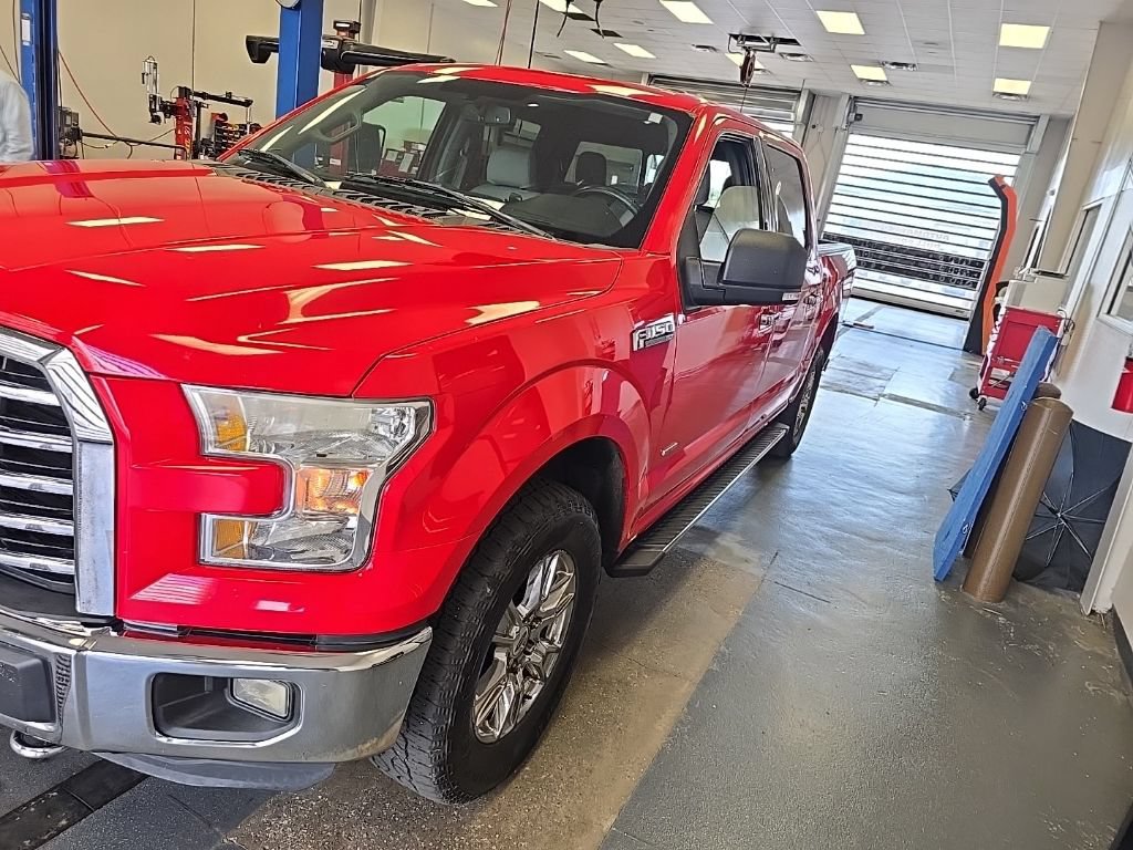 Used 2015 Ford F150 XLT w/ Equipment Group 302A Luxury AWD/4WD image 2