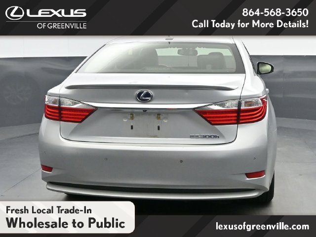 Used 2013 Lexus ES 300h FWD image 8