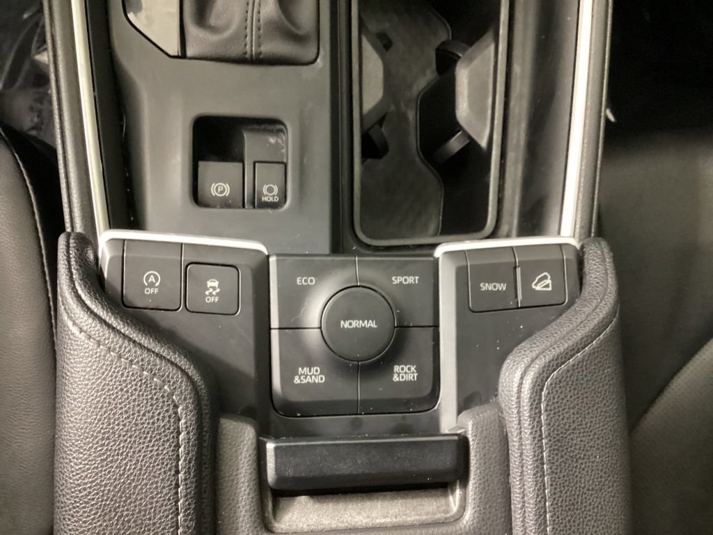 Used 2024 Toyota Grand Highlander AWD image 20