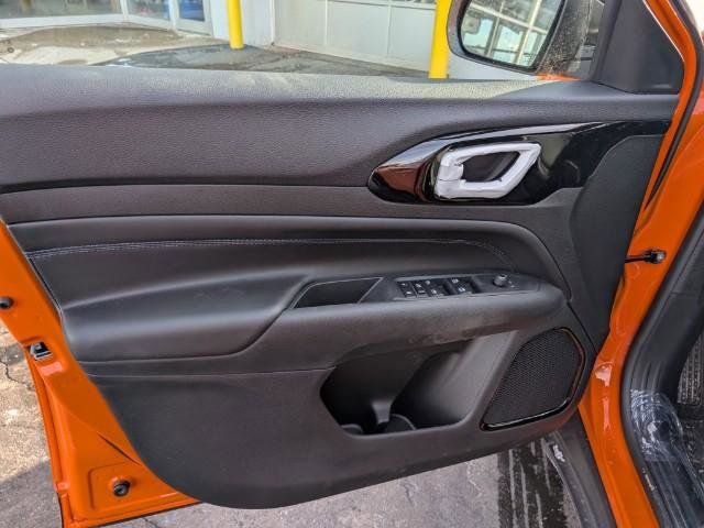 New 2026 Jeep Compass Latitude image 9