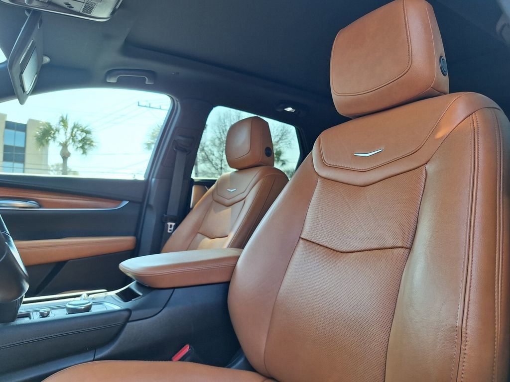 Certified 2023 Cadillac XT5 Premium Luxury image 23