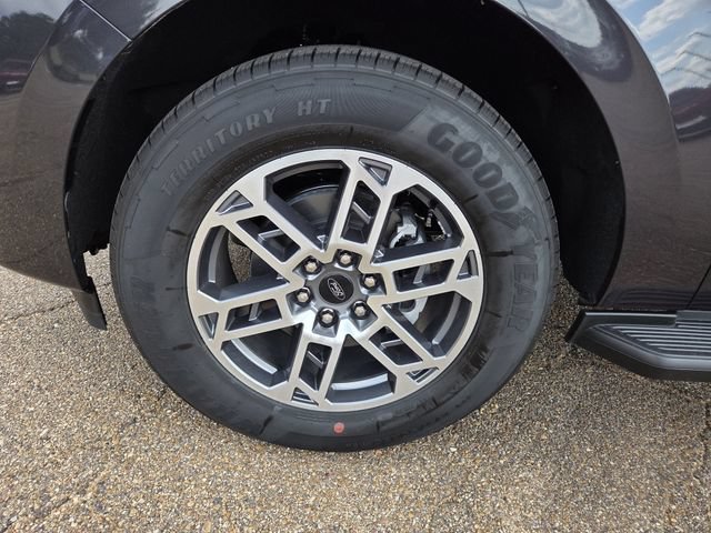 New 2026 Ford Expedition Active RWD image 23