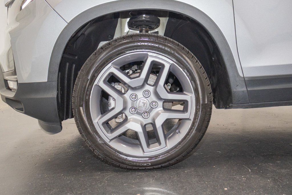 Used 2023 Honda Passport EX-L image 8