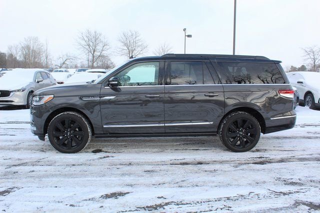 Used 2023 Lincoln Navigator L Black Label image 8