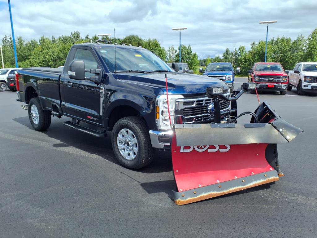 Used 2024 Ford F350 XLT w/ FX4 Off-Road Package AWD/4WD image 8