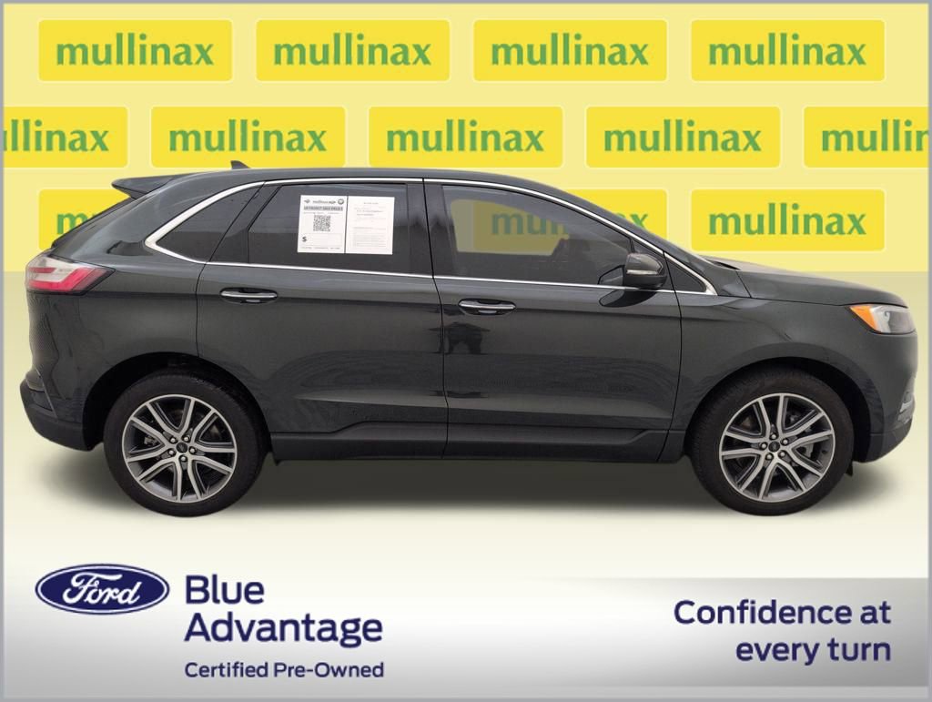 Used 2024 Ford Edge Titanium image 2