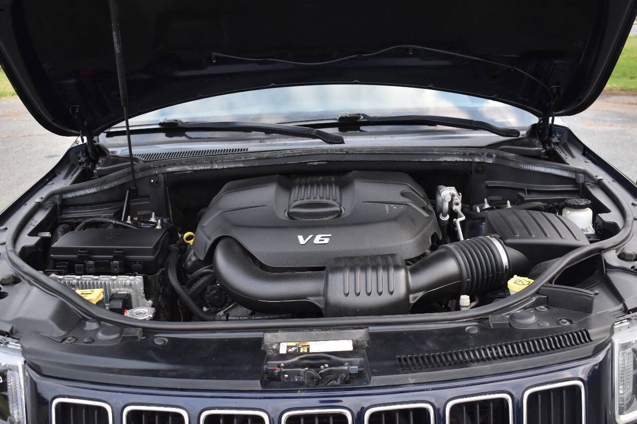 Used 2015 Jeep Grand Cherokee Limited image 36