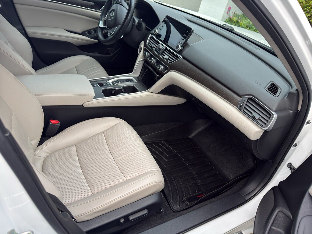 Used 2018 Honda Accord EX-L image 21